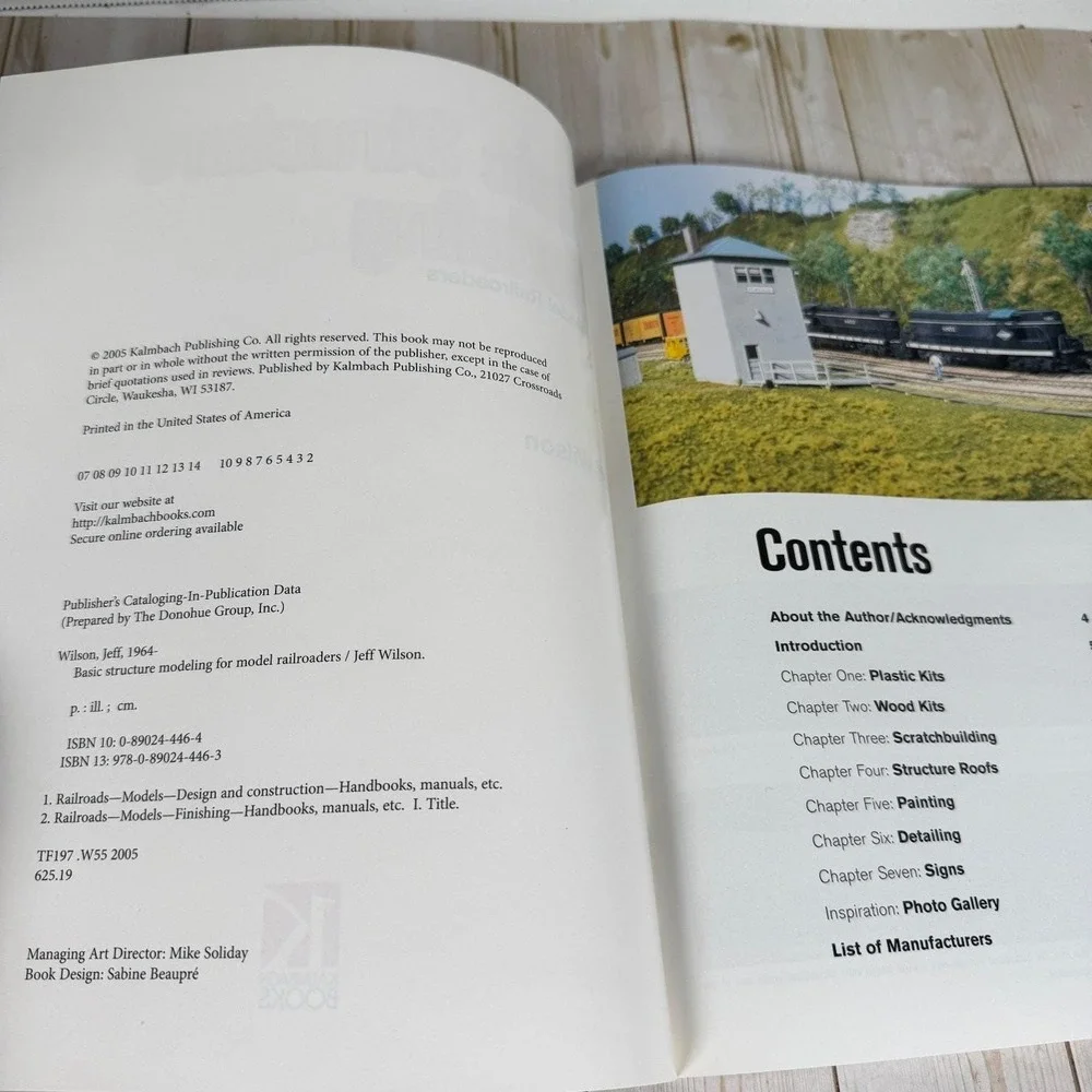 Basic Structure Modeling Jeff Wilson 2005 Photo Guide Model Railroader Kalmbach